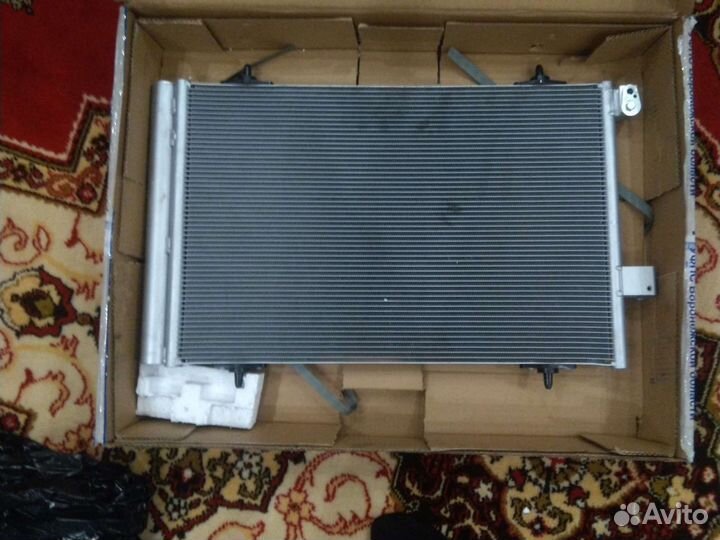 Радиатор кондиционера Ситроен С5 Пежо дизель