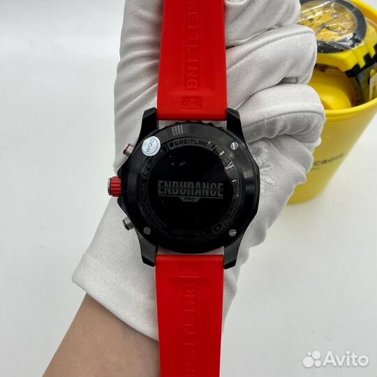 Часы Breitling Endurance red