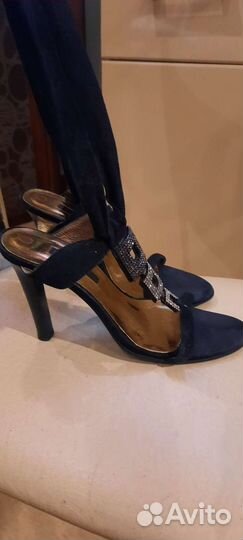 Босоножки женские