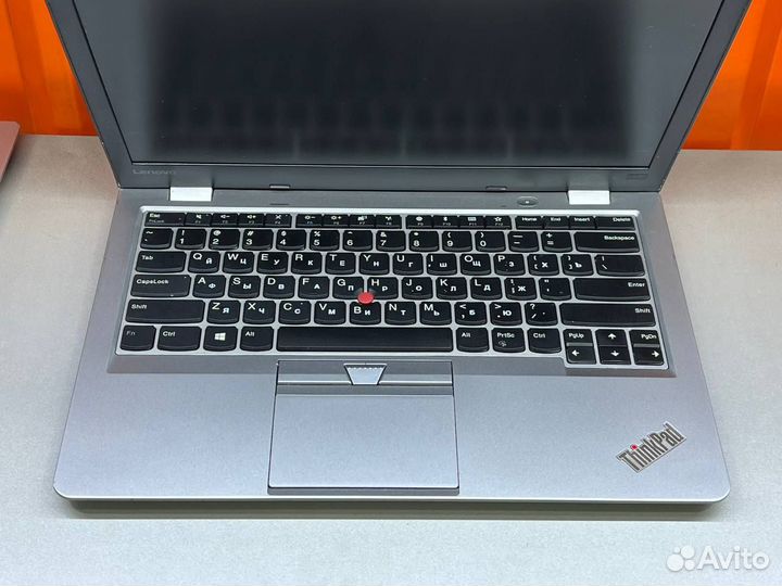 Ноутбук Lenovo i5-7200u 8/256 SSD