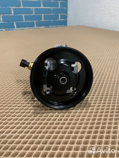 Насос гура для Ford Focus 2C-Max Volvo 1306888