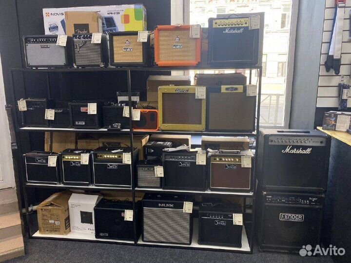 Комбоусилитель с драм машиной