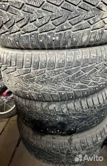 Nokian Tyres Hakkapeliitta 7 215/60 R16