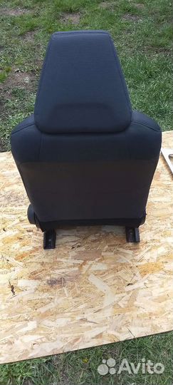 Сиденье водительское Toyota rav4 XA50