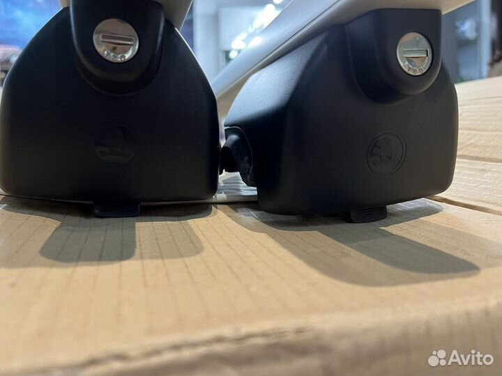 Поперечные рейлинги Skoda Octavia 5E9071151