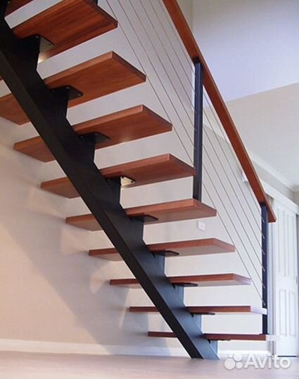 Лестница из метала