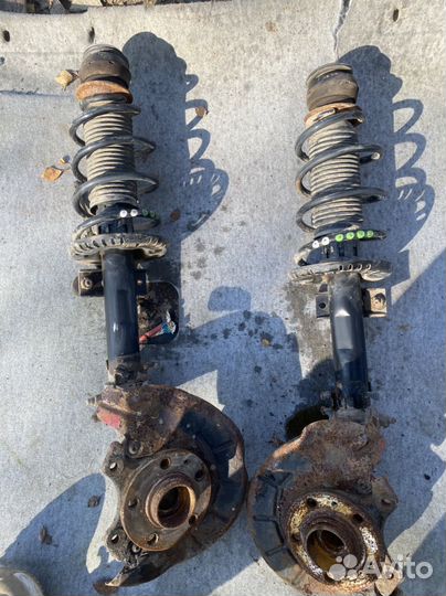 Стойки на volkswagen polo 5