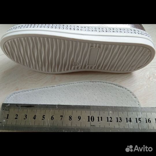 Туфли для девочки, серебро, 22,5 р, 25р, новые