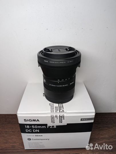 Объектив Sigma 18-50 F2.8 dc dn E-mount