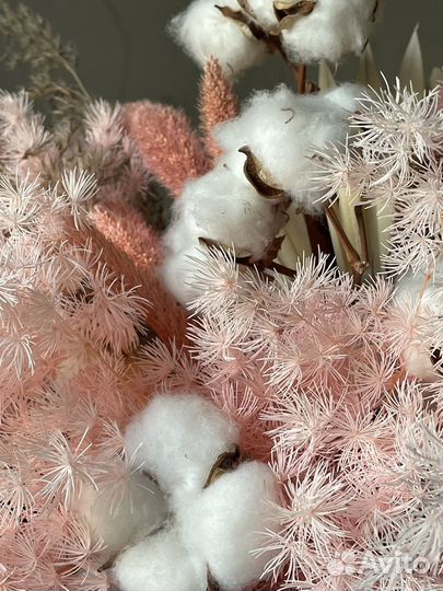 Букет из сухоцветов с вазой