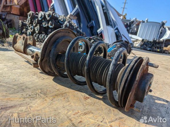 Стойка передняя левая Lexus RX