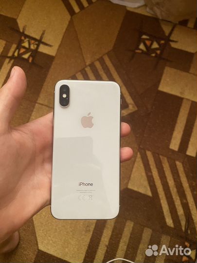 Телефон iPhone X