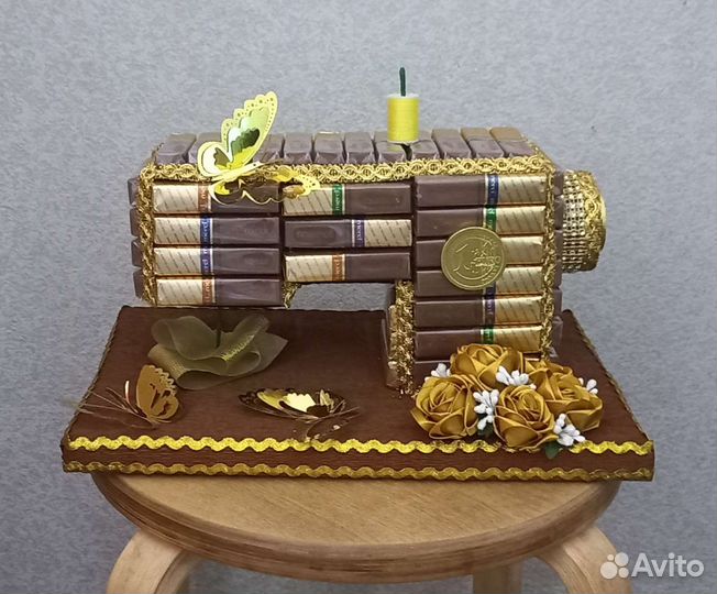 Подарок из конфет