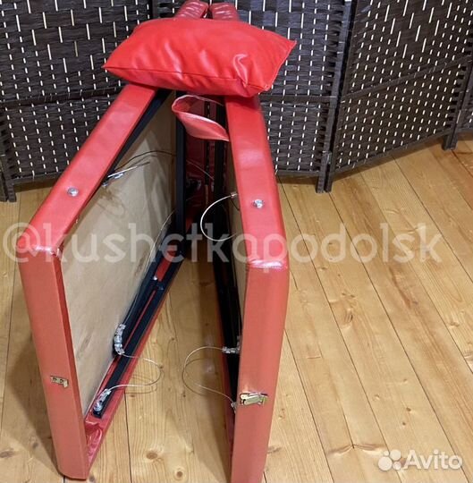 Кушетка массажная