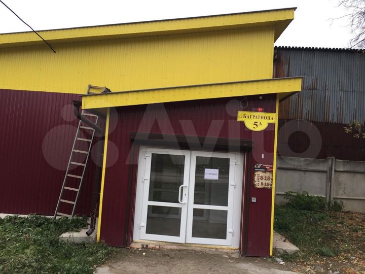 Торговое помещение, 2400 м²
