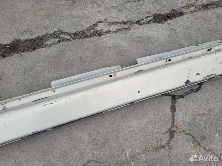 Накладка левого порога на Volvo S80