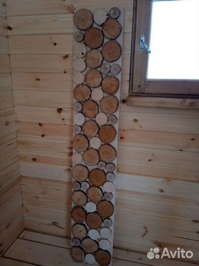 Декоративное панно на стену из спилов 3-х деревьев