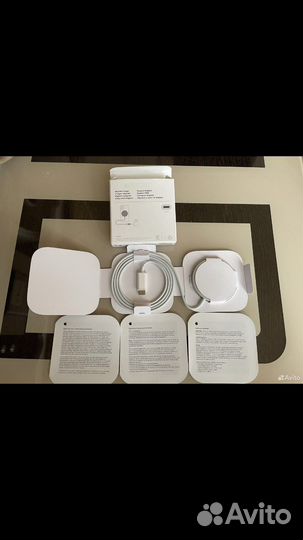 Зарядка на iPhone magsafe