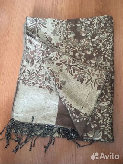 Шарфы и палантины