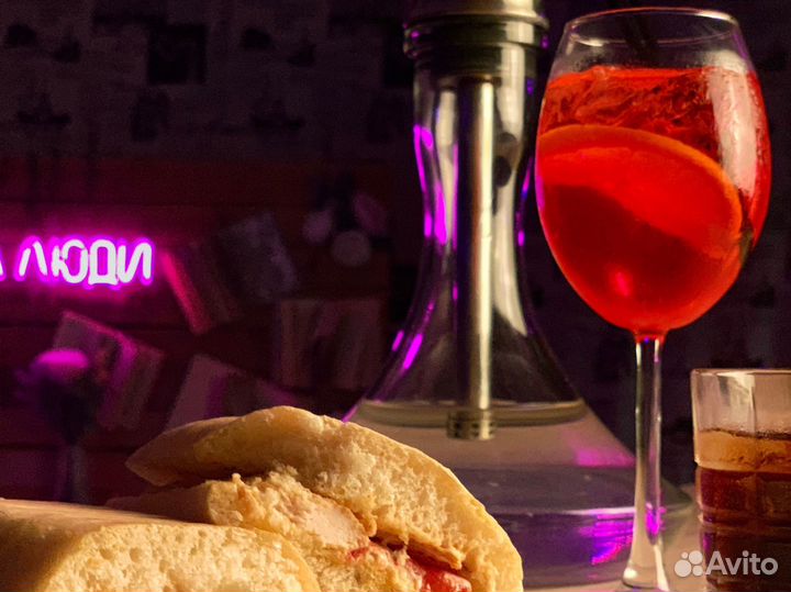 Бармен официант