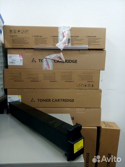 Пустые тонеры в коробках