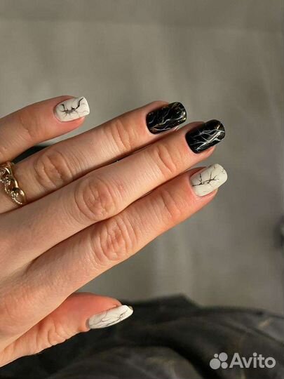 Маникюр, наращивание ногтей. Звездная