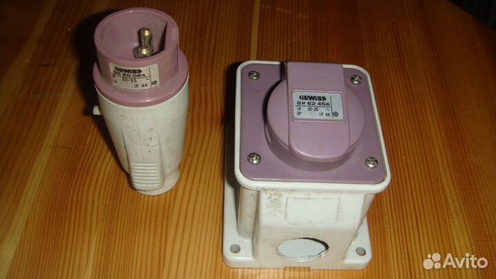 Розетки разъемы 24В gewiss GW 60 IP44
