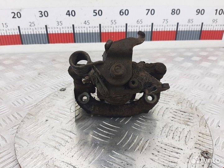 Суппорт задний правый для Volvo S40 V40 1