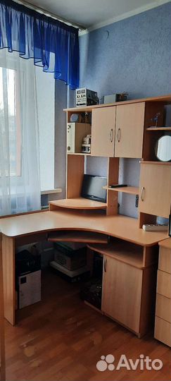 Компьютерный стол