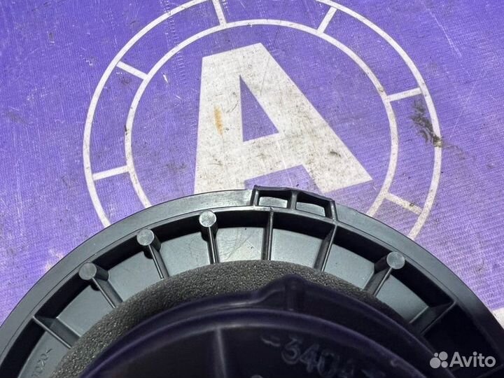 Моторчик печки Suzuki Sx 4 седан M16A 2010