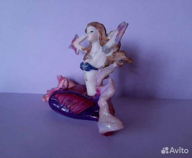 Статуэтка русалка, рыбки, дельфины