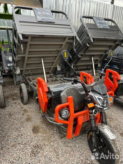 Мотоцикл трицикл