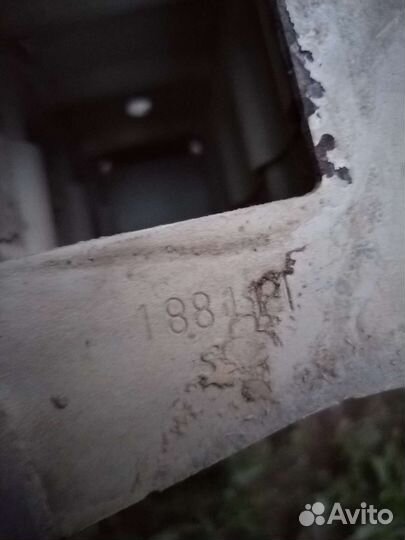 Усилитель заднего бампера Skoda Yeti 5L6807305B