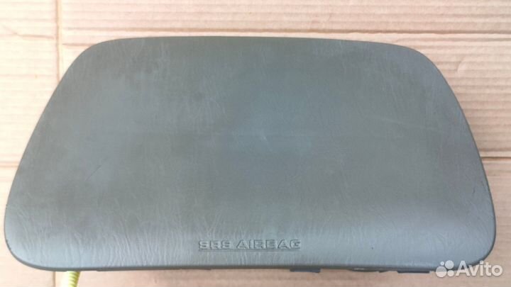 Подушка безопасности в топедо Toyota Harrier I Lex