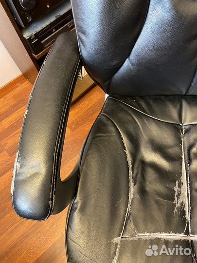 Компьютерное кресло руководителя бу