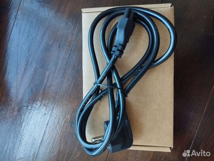Кабель для ноутбука