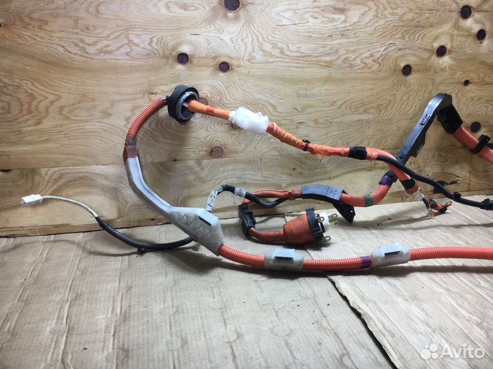 Проводка высоковольтной батареи Toyota Prius III (2009—2011)