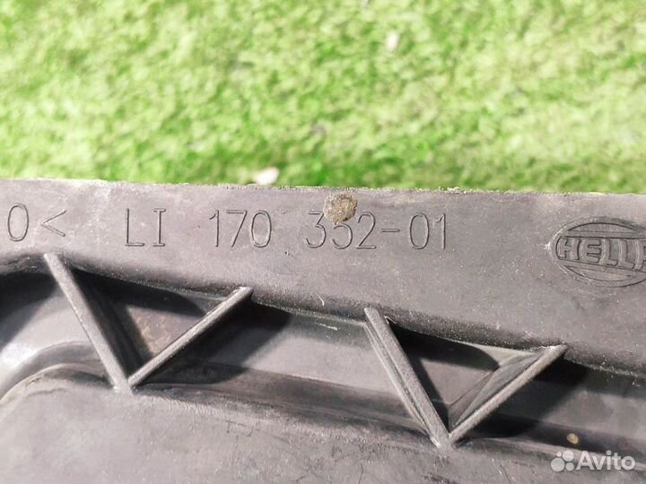 Левое Крепление фары Skoda Octavia A5 рестайл