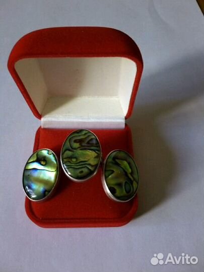 Кольцо и серьги. Серебро. Перламутр