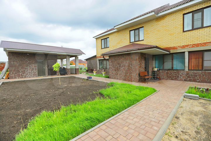 Коттедж 185 м² на участке 25 сот.