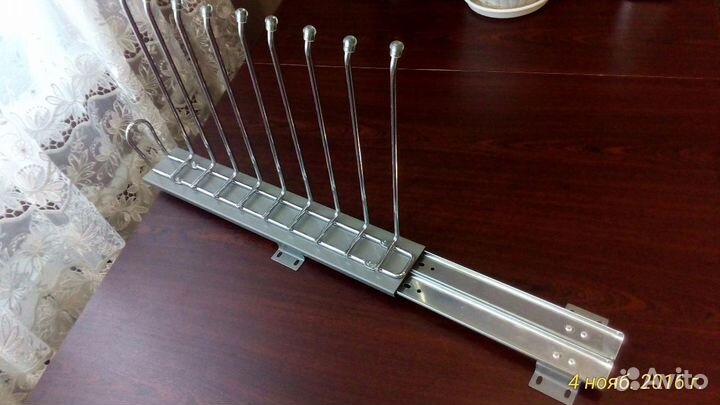 Вешалка брючная и юбочная