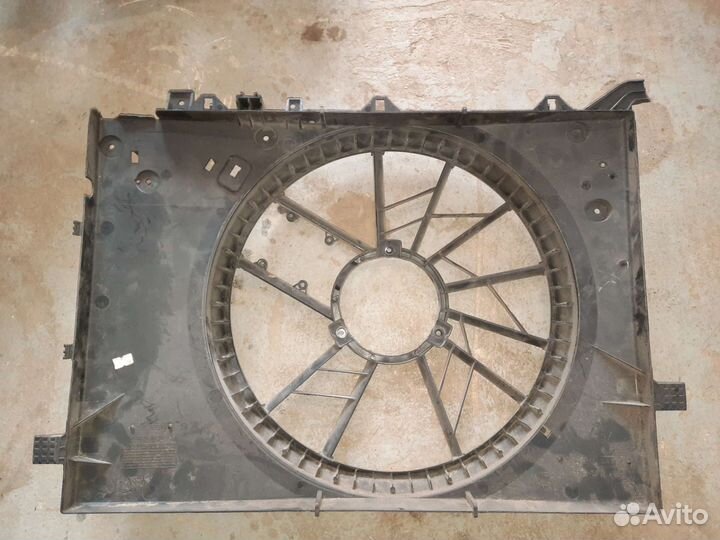Диффузор вентилятора радиатора Volvo S60