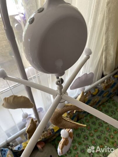 Детский мобиль в кроватку