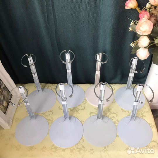 Стенды подставки для кукол Германия