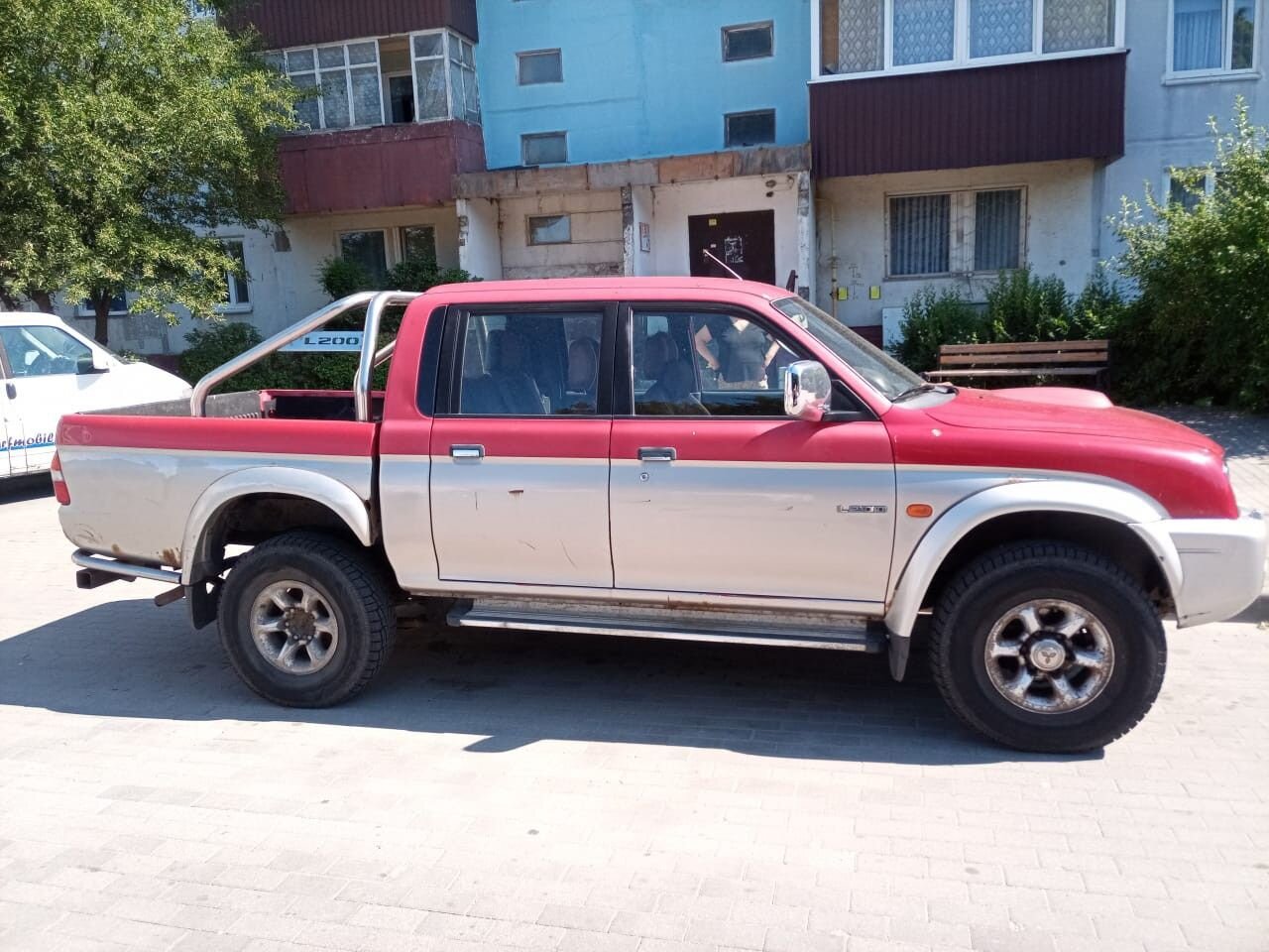 Mitsubishi L200: фото владельца