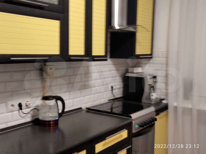 3-к. квартира, 49 м², 1/9 эт.