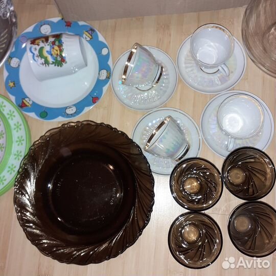 Набор посуды+ ваза + картина + статуэтка