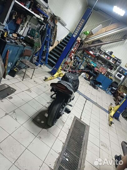 Suzuki rf400r