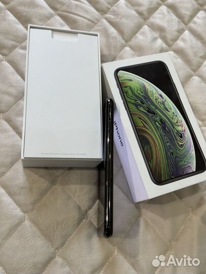 iPhone Xs, 64 ГБ