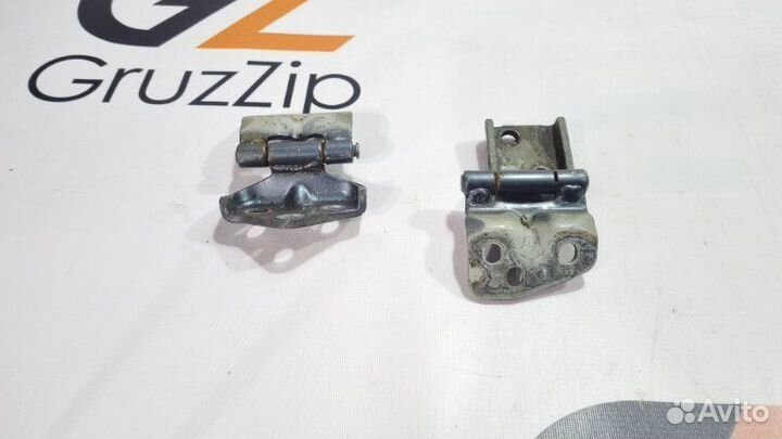 Петля багажника задняя Suzuki Jimny JB23W K6A 2007